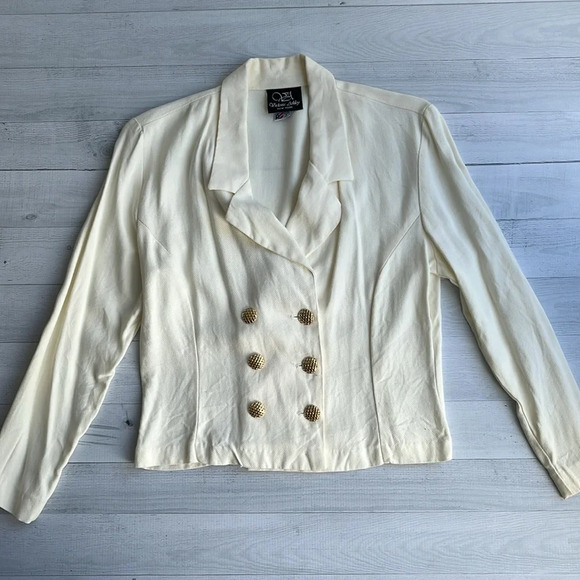 Vintage Victoria Ashley Cream Blazer Top Gold Buttons 7/8 - Picture 1 of 10